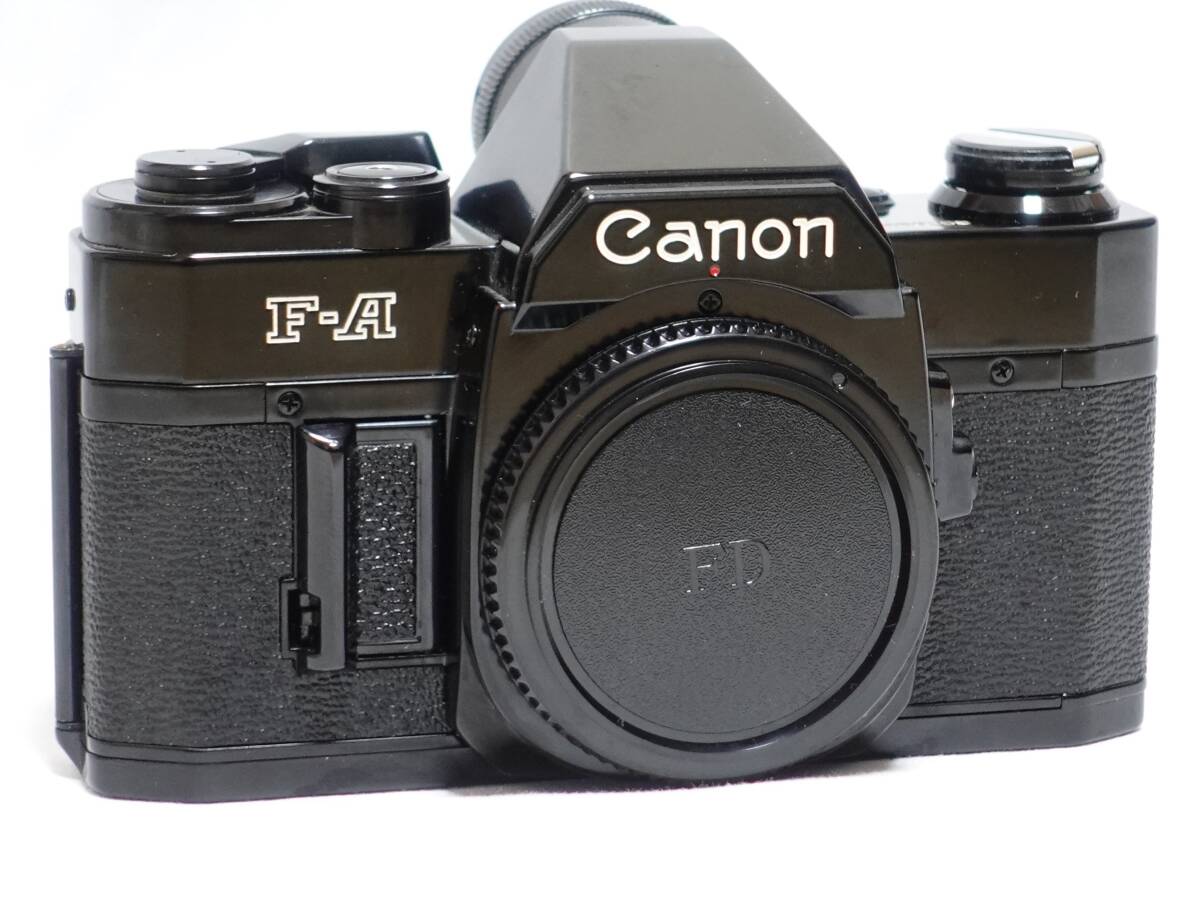 珍品 Canon AE-1似の F-A ブラック　1眼レフ　フィルムカメラ　本体のみ　美品_画像1