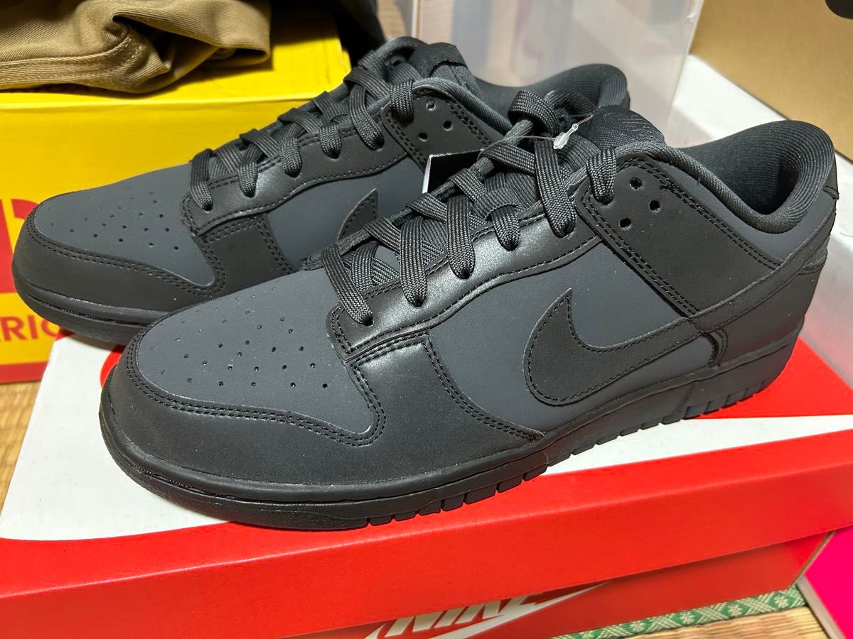 Nike WMNS Dunk Low Black and Anthracite