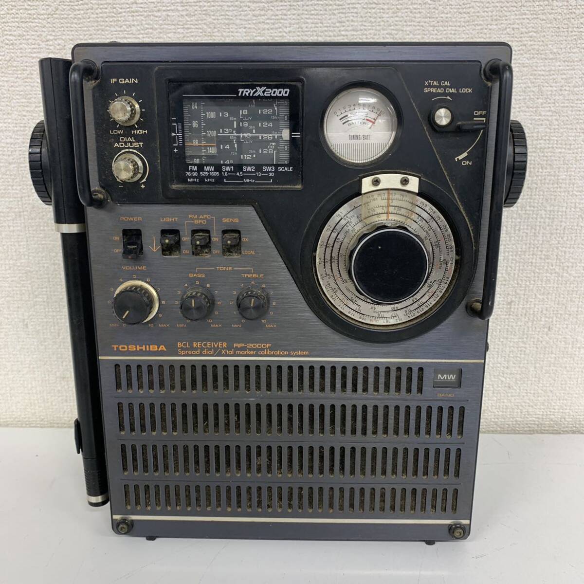 【Ha1】 Toshiba RP-2000F ラジオ 東芝 昭和レトロ レシーバー 動作品 1785-49の画像2