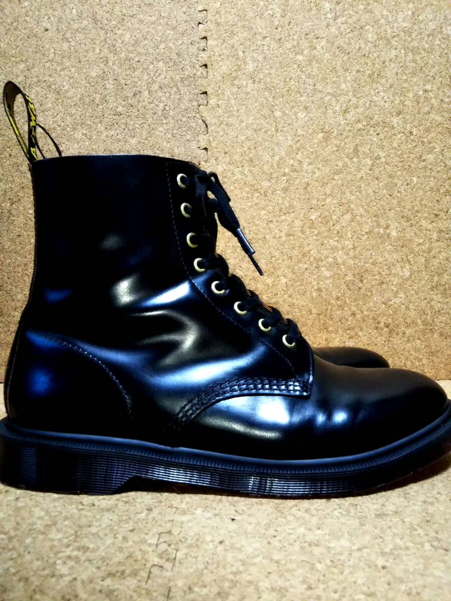 【Dr.MARTENS】ドクターマーチン 1460 パスカル 8ホールブーツ UK9 (28cm ) PASCAL 8EYE BOOT ブラック ビンテージスムース 茶芯【美品】_画像4