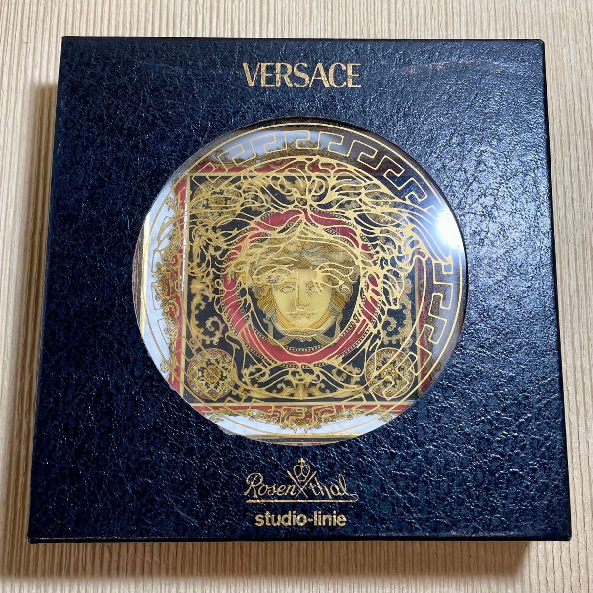 ヴェルサーチ スクエアプレート ドイツの一流食器ブランドのローゼンタールとヴェルサーチのコラボ VERSACE 飾り皿