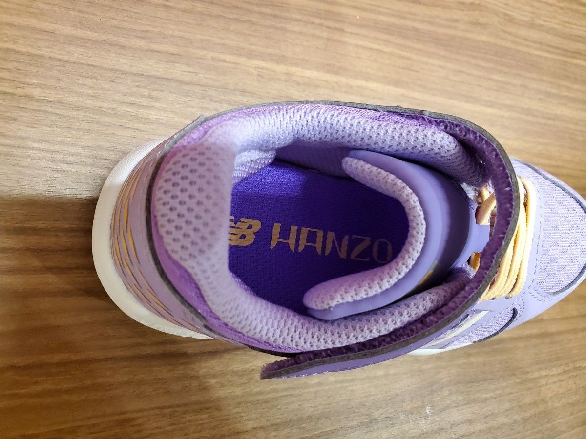 新品 18.5cm ニューバランス ジュニア キッズ スニーカー ハンゾー HANZO  パープル 紫