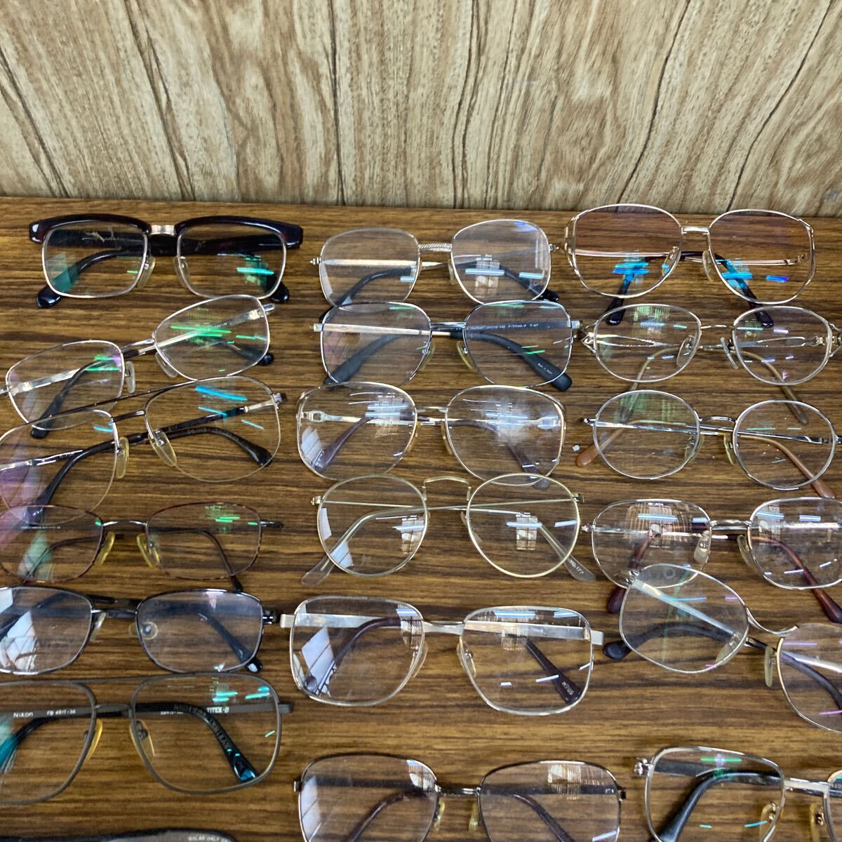 メガネ まとめて 56本 サングラス 眼鏡 老眼鏡 フレーム めがね 度レンズ有/無 金属フレーム 伊達 Nikon Dior チタン ブランド 等 大量の画像4