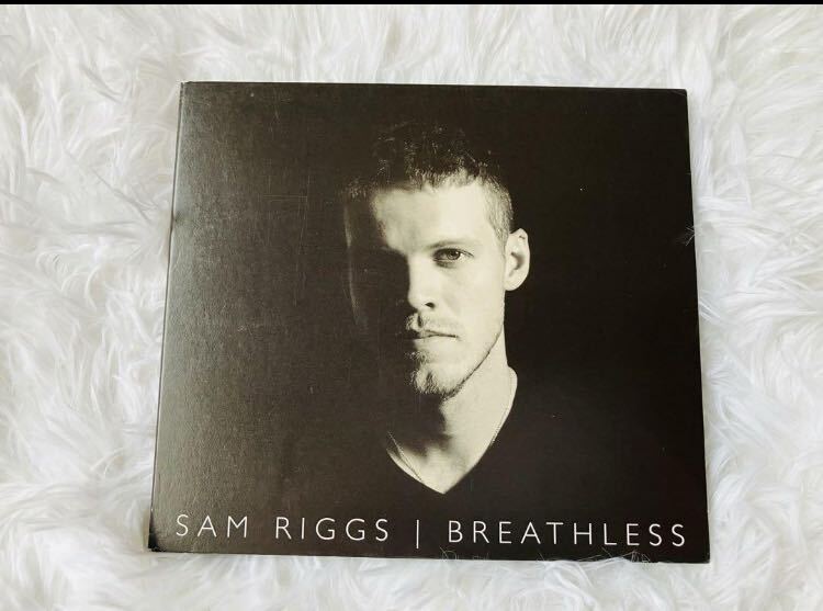 SAM RIGGS BREATHLESS_画像1