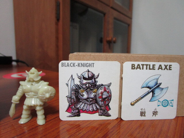 ネクロスの要塞消しゴム　5弾　ブラックナイト　カード付き☆　食玩　フィギュア_画像1