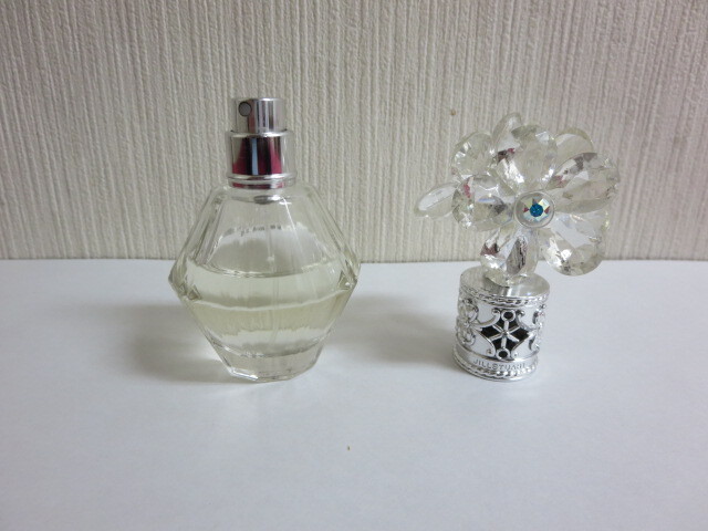 ★ジルスチュアート★　クリスタル ブルーム 　EDP　30ml _画像2