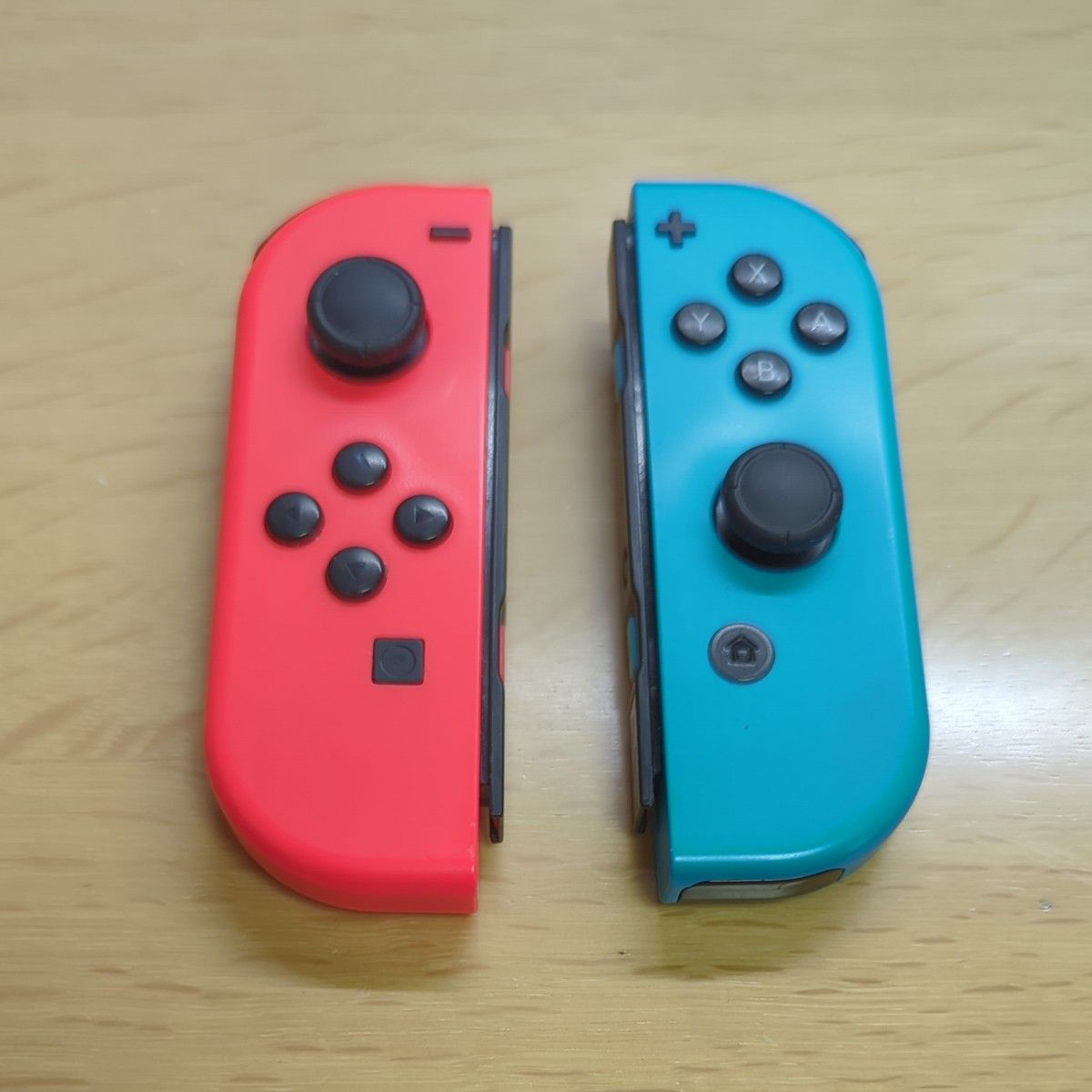 Nintendo Switch ニンテンドースイッチ 旧型 ジョイコン付き  初期化済み