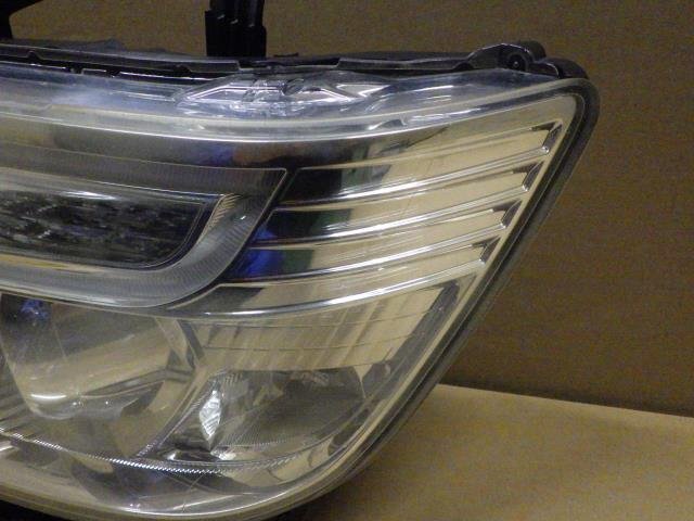 【岩手 盛岡発】中古 ステップワゴン スパーダ 後期 DBA-RK5 左ヘッドライト HID KOITO 100-62075 劣化 ジャンク ＜個人宛は支店止め配送＞_画像4