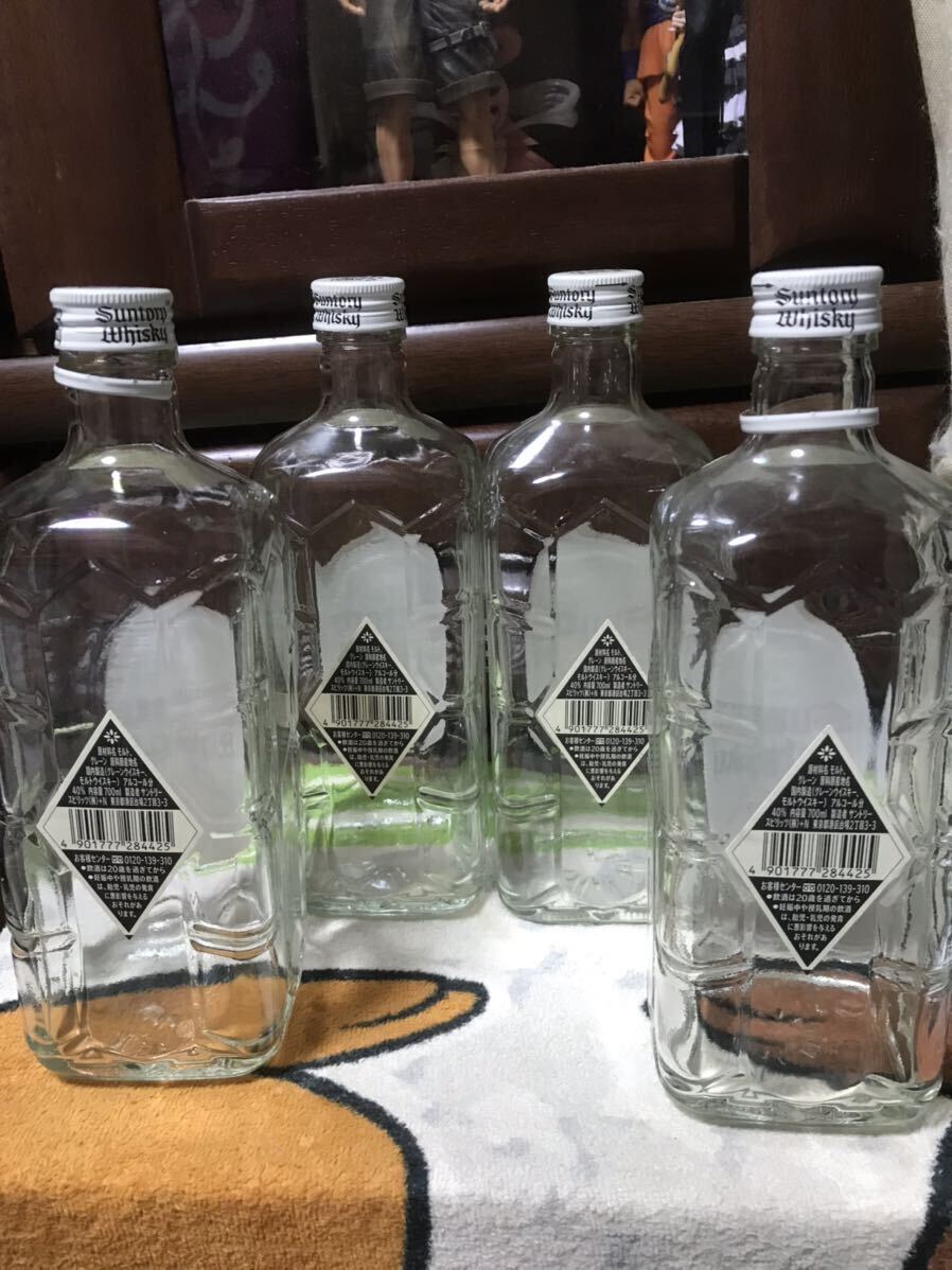 空瓶 難有り サントリー 40度 ウイスキー 復活 限定 白角 700ml 空瓶 難有り サントリー 40度 ウイスキー 復活 限定 白角 700ml
