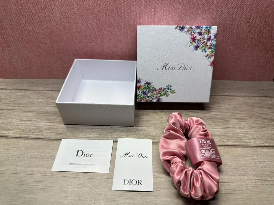 ubj12 Dior ディオール シュシュ ピンク ボックス付きの画像2