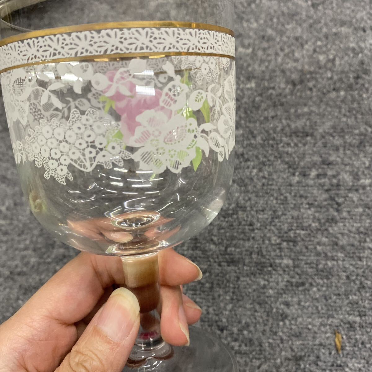 05167 新品未使用　東洋ガラス　ローズクレール・ステムペアセット　2つセット　HM ガラスの蝶　食器 ワイングラス _画像4