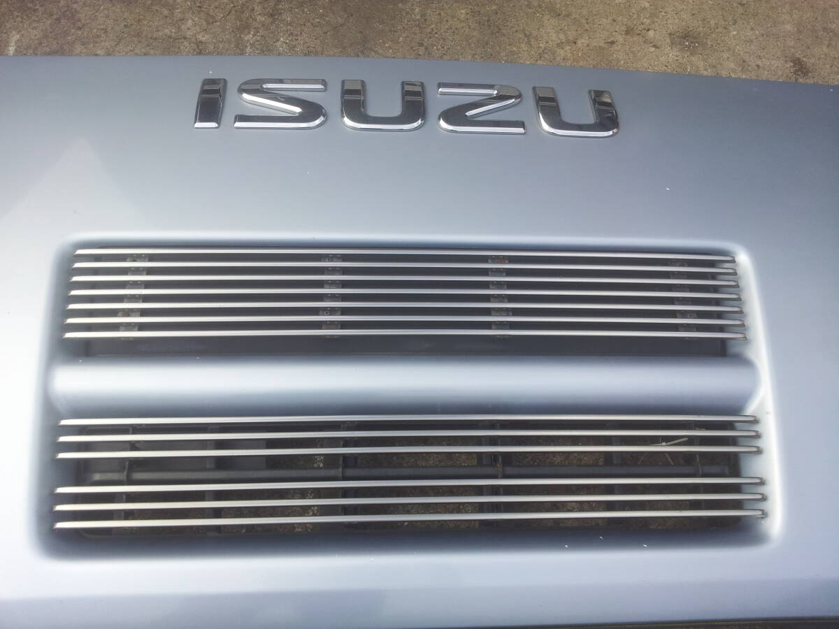 ISUZU いすゞ ギガ 純正　フロントパネル　 サラウンド グリル　 R6-5-14_画像9