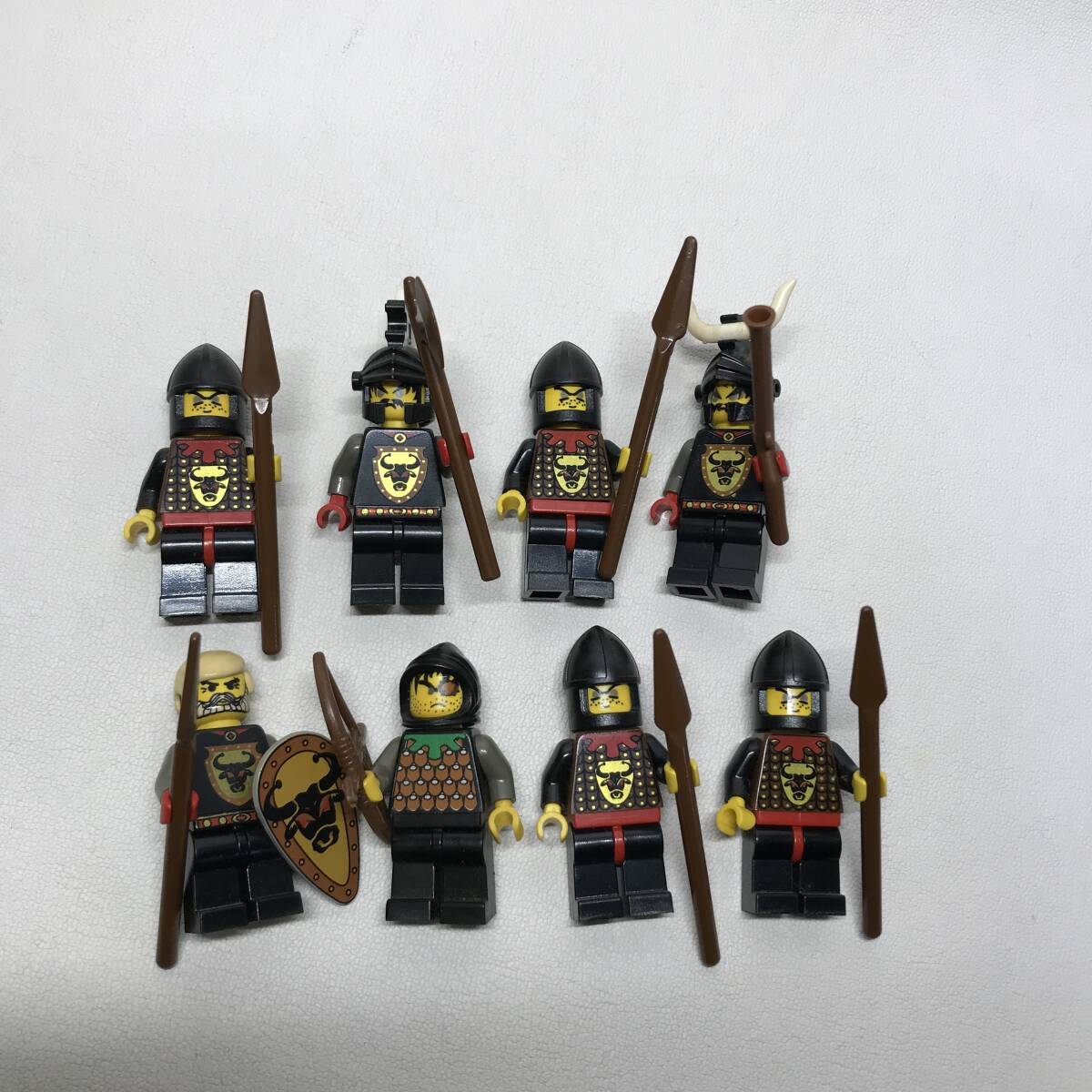 ZA76 LEGO ミニフィグ 戦士 8体 丑 武器 色々まとめて_画像1