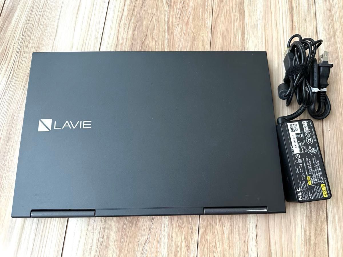 薄型軽量830gタッチパネルNEC LAVIE Direct PC-GN16434GE 第8世代 メモリ8GB  SSD256GB