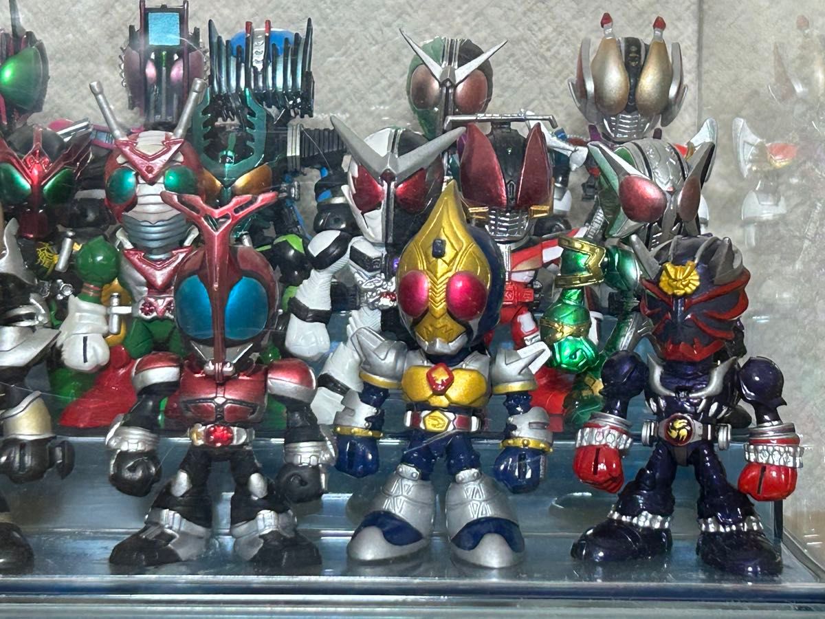 仮面ライダー　フィギュア　THE 仮面ライダーズ　24体　クウガ　アギト　龍騎　ファイズ　響鬼　ブレイド　電王　キバ　ディケイド