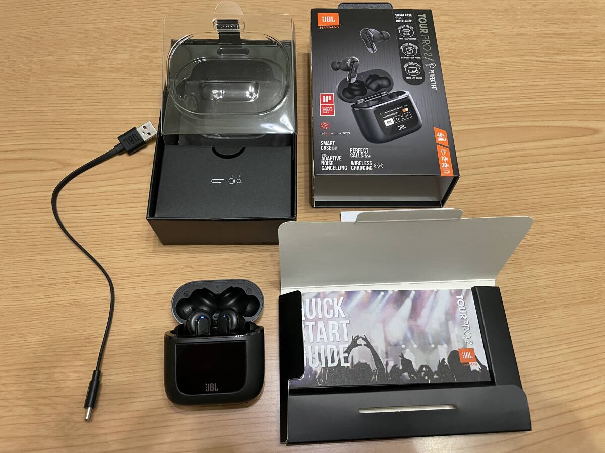 中古美品 JBL Tour Pro 2 ノイズキャンセリングワイヤレスイヤホン Black_画像2