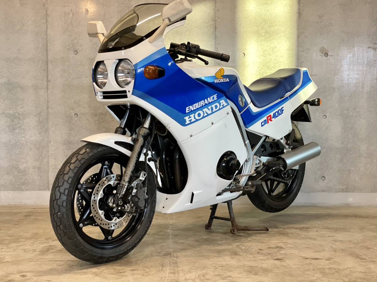 HONDA　ホンダ　CBR400Fエンデュランス　1オーナー　走行距離1000キロ代　国内車両　整備記録簿有　実働確認済　昭和60年式　フルノーマル_画像2