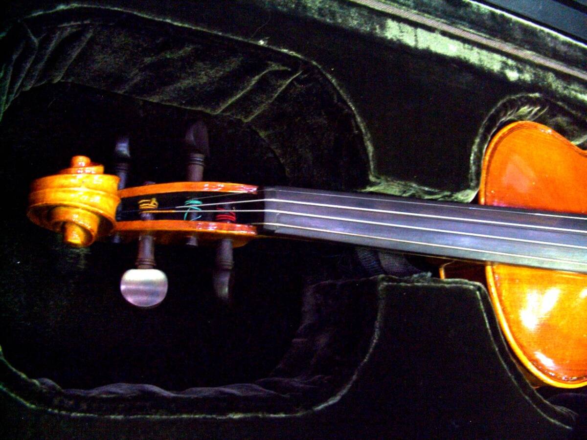 ♪♪メーカー不詳　バイオリン　弓　ケース付　現状品♪♪_画像3