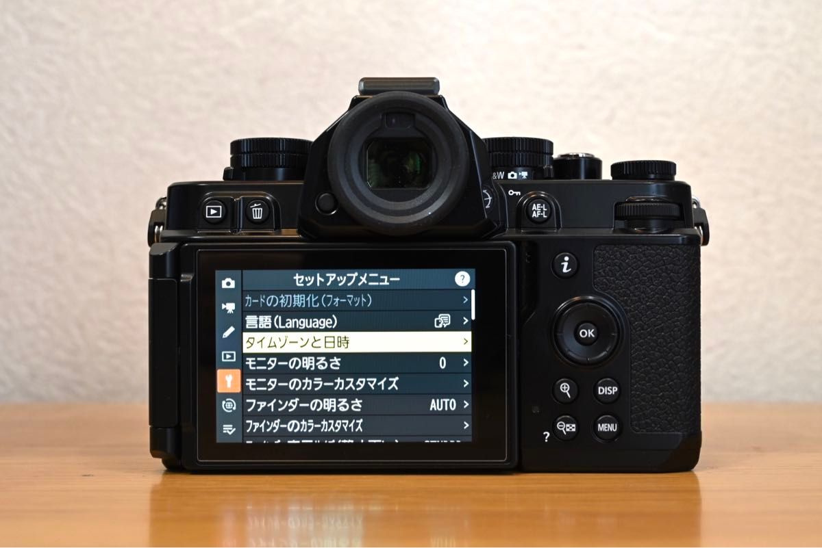 Nikon ニコン Zf ボディ おまけ多数あり ショット1326程度 美品 Nikon ニコン Zf ボディ おまけ多数あり ショット1326程度 美品