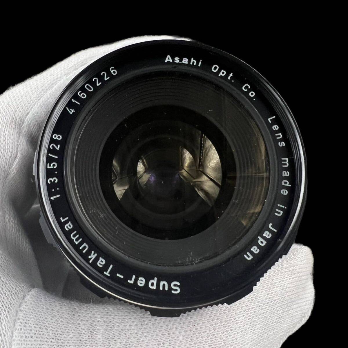 [KF0280]ASAHI PENTAX lens Super-Takumar 1:3.5/28 Pentax case attaching 