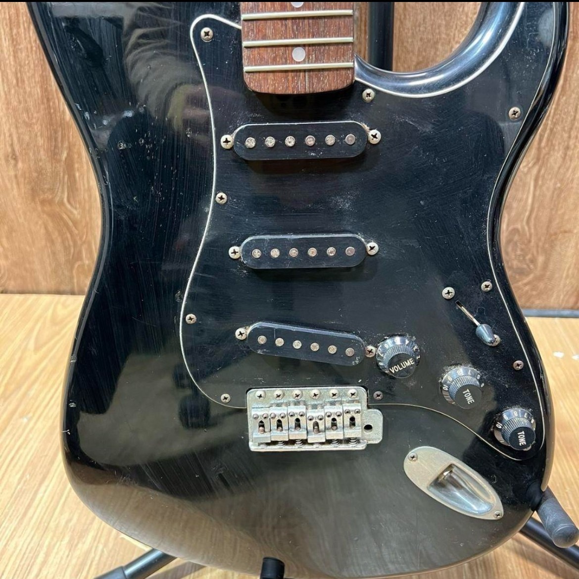 B718【神奈川県厚木市・現状品・1円スタート】 Fender Japan Stratocaster ST72-55 フェンダー ストラトキャスター 1984-87年製 Eシリアル_画像7