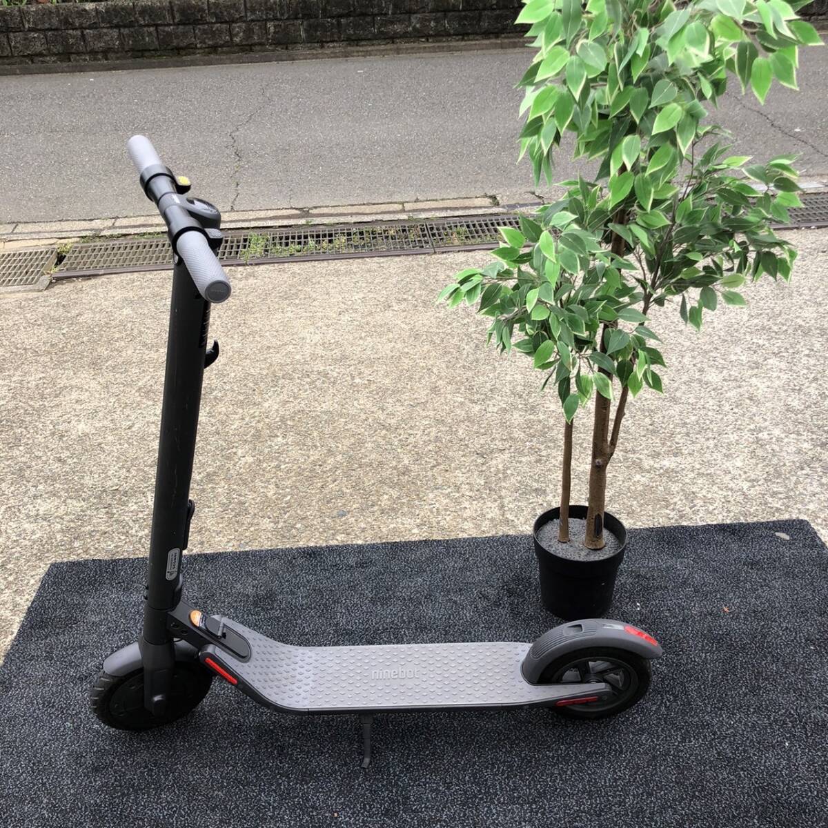 C436[ Kanagawa prefecture Atsugi-shi * superior article ] regular goods secondhand goods electric kick scooter scooter segway na in botoNinebot Kickscooter E22