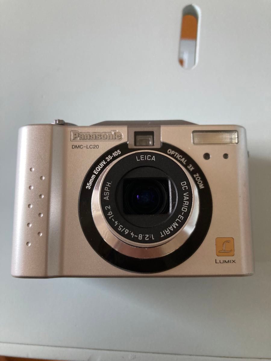 【美品】パナソニック カメラ Panasonic Lumix DMC-LC20 (乾電池式)