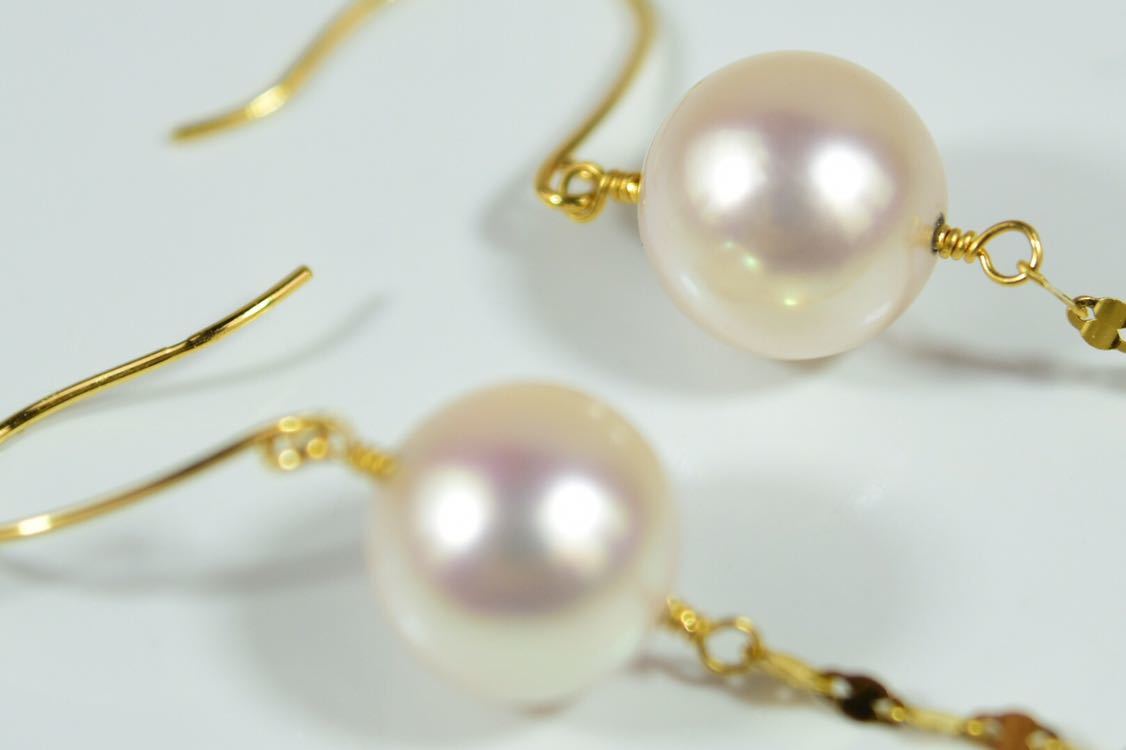 Y32　美品　真珠８．０ｍｍ　シンブル　Ｋ１８　ピアス 　１．９ｇ