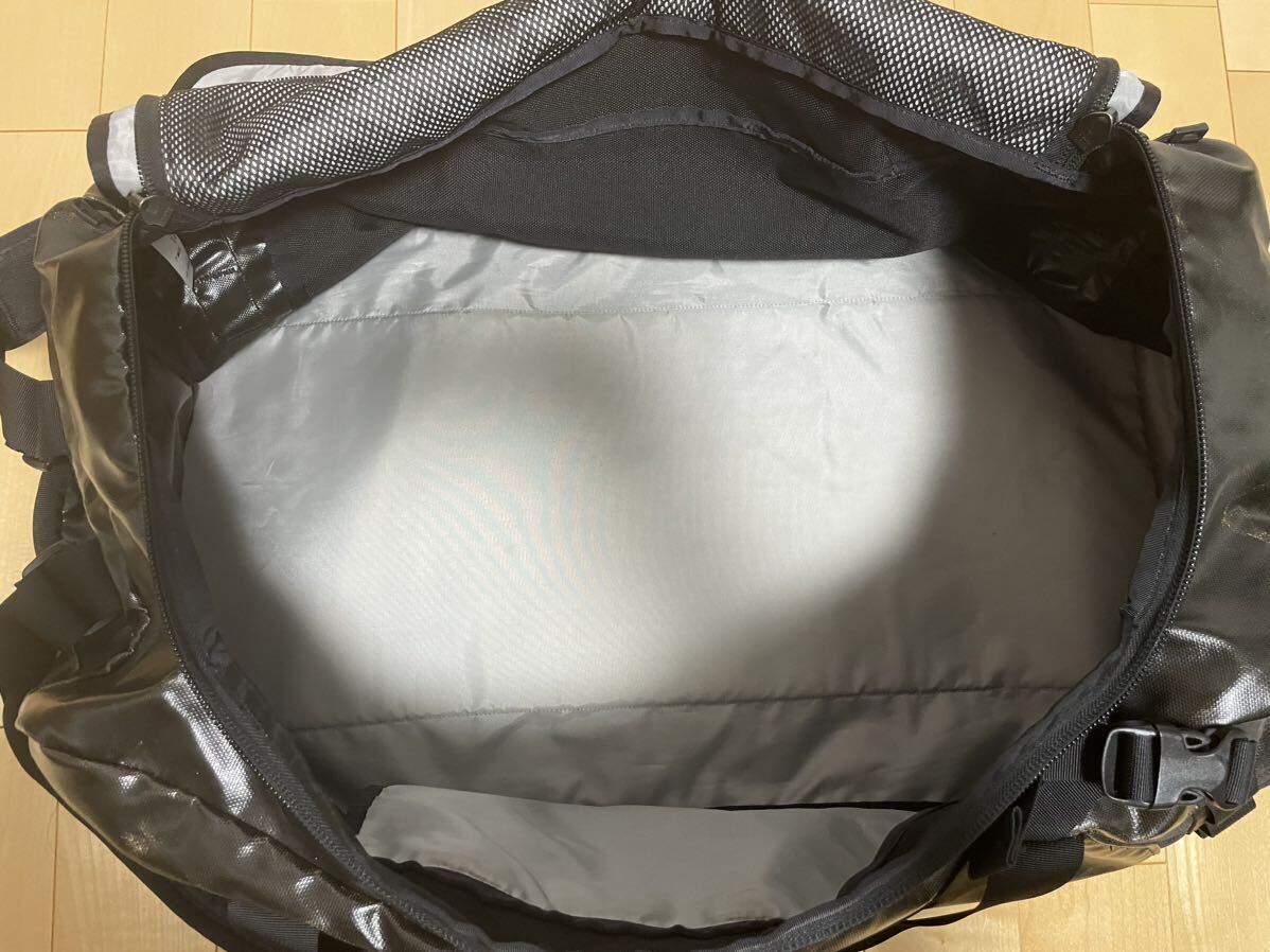 Patagonia BLACK HOLE DUFFEL 90L パタゴニア ブラックホールダッフル ボストンバッグ 黒 アウトドア 旅行 リュック_画像6