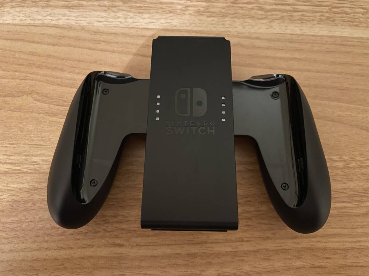 【使用浅】Nintendo Switch 有機ELモデル ホワイト【2024年2月末購入】純正ペン・液晶保護シート付属の画像6