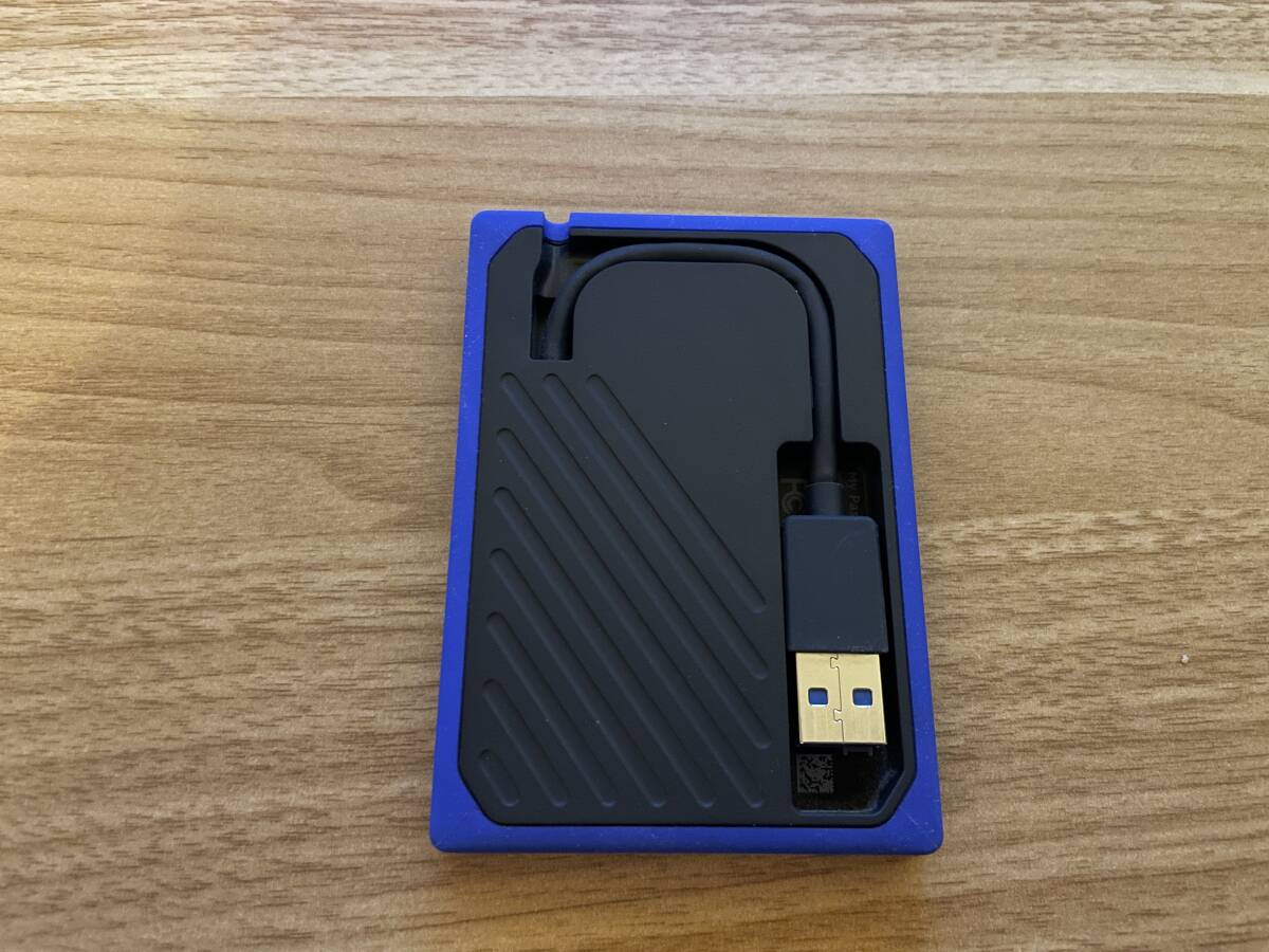 WD My Passport Go SSD 2TB USB3.0 ブルー ウエスタンデジタル ポータブルの画像2