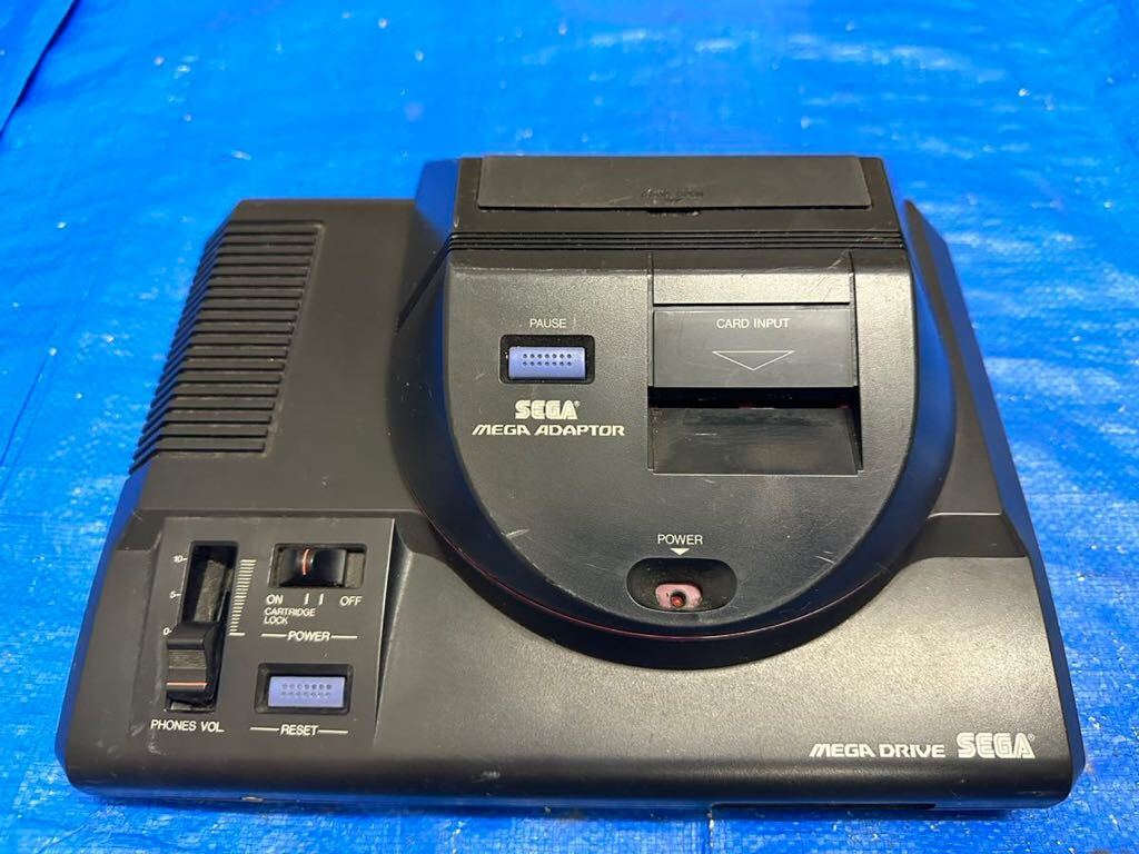 MEGA ADAPTOR メガアダプタ HAA-2600 MEGA DRIVE HAA-2510 動作未確認　ジャンク扱い_画像1