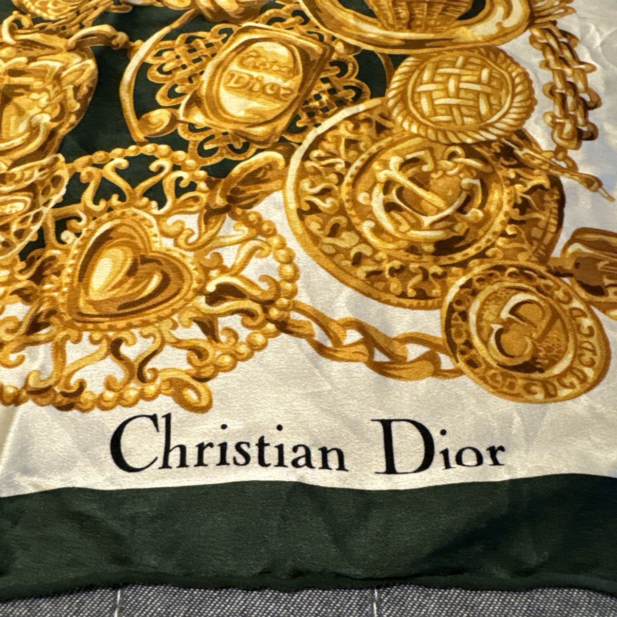 未使用品 Christian Dior クリスチャンディオール 大判シルクスカーフ ゴールドアクセサリー チェーン ロゴ