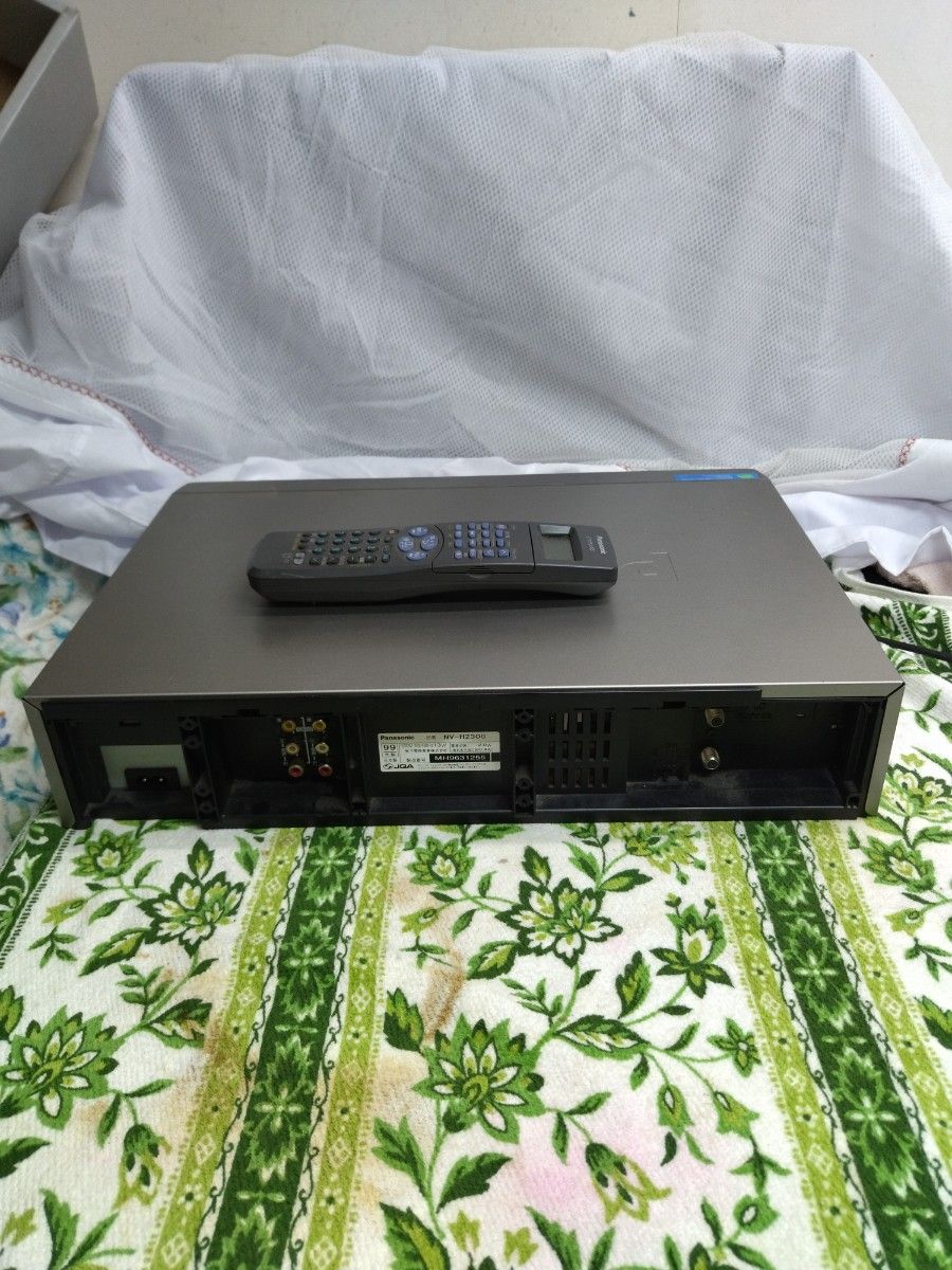 Panasonic VHSビデオデッキ NV-H230G ジャンク パナソニック