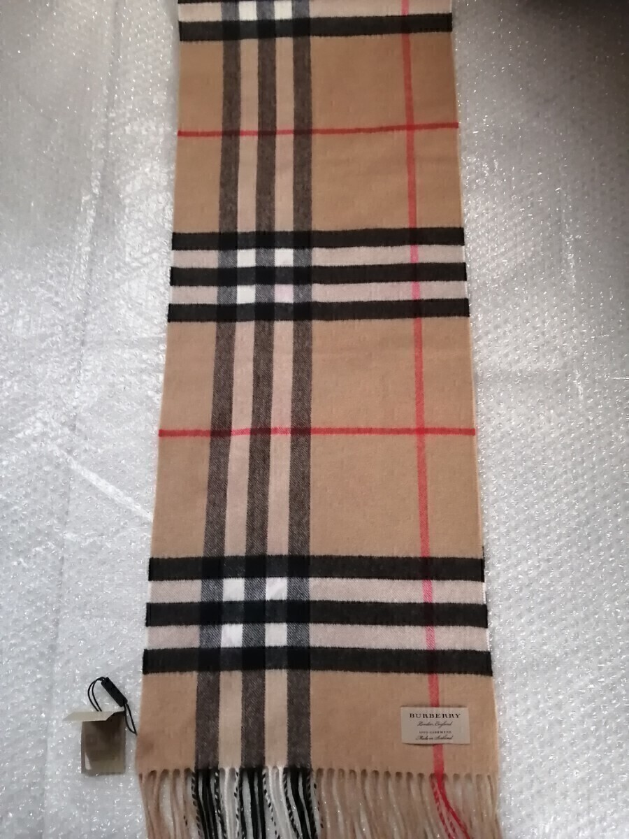 【未使用タグ付き】BURBERRY バーバリー マフラー カシミア100％ キャメル レッドハート　未使用　送料無料　ストール　スカーフ　ショール_画像5