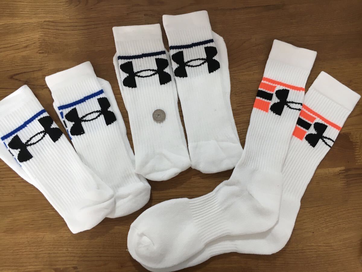 新品アンダーアーマーUNDER ARMOUR メンズソックス3足セット1050_画像1