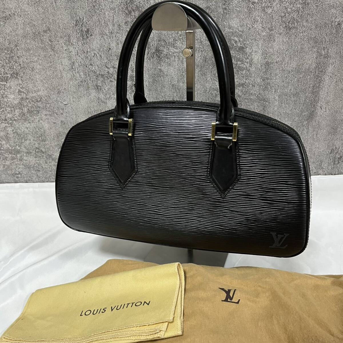  Louis Vuitton LOUIS VUITTON ручная сумочка M52082 жасмин кожа (LV Logo. печать ввод )nowa-ruTH0969 epi 1 иен старт черный 
