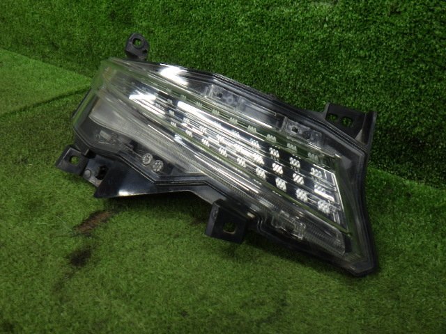 # H31年 デイズ B21W ハイウェイスター 後期 純正 右 デイライト 26160-6A00C LED イルミ フラッシャーランプ 点灯確認済 [06009225]_画像2