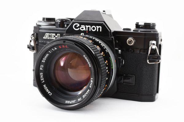 [良品] キヤノン Canon AE-1 一眼レフ 35mm フィルムカメラ ブラック 黒 + FD 50mm f/1.4 S.S.C 2137285_画像1
