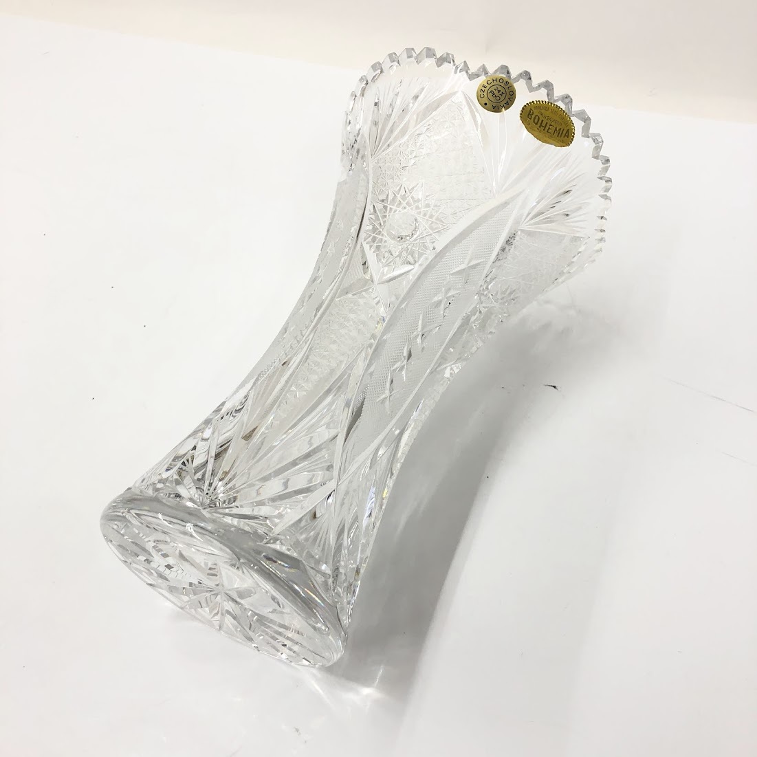 【231085】未使用 BOHEMIA GLASS ボヘミアグラス フラワーベース 花瓶 花器 クリスタルガラス ガラス工芸 インテリア_画像4