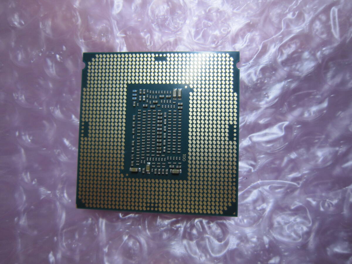 1369★CPU Intel Core i5 8400 2.80GHZ SR3QT 動作品_画像2