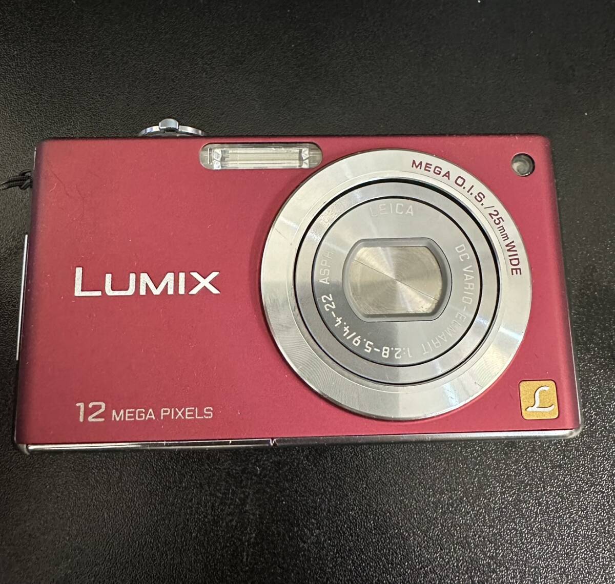 Panasonic LUMIX DMC-FX40 フレッシュレッド パナソニック ルミックス デジタルカメラ デジカメ 動作未確認_画像1