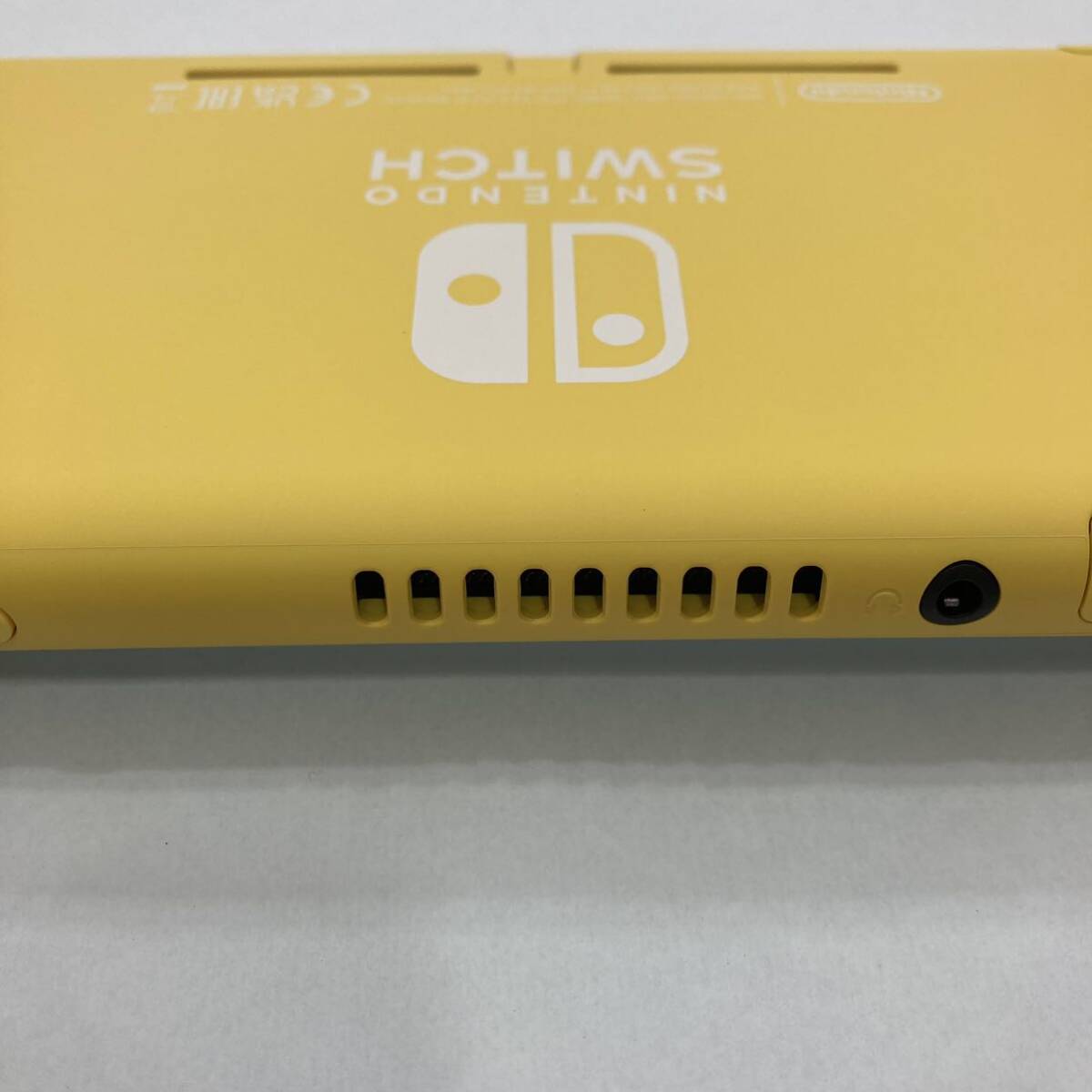 TA★1円～ 中古品 任天堂 ニンテンドー スイッチ ライト Nintendo Switch Lite HDH-001 イエロー どうぶつの森ケース付き 動作確認済みの画像7