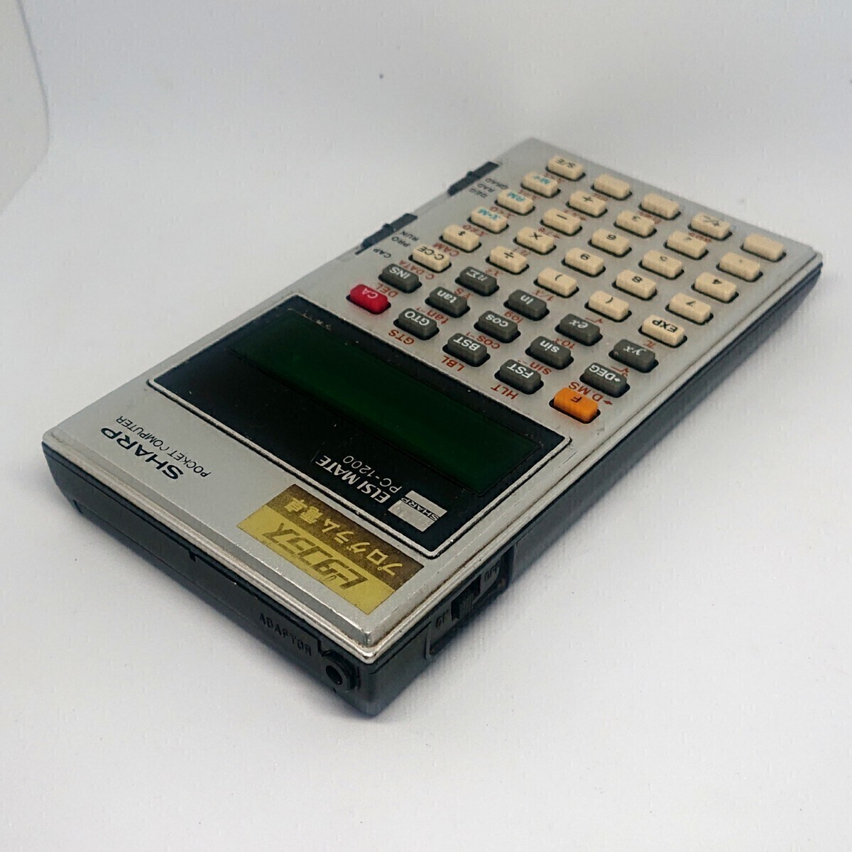 シャープ ピタゴラス 初代ポケットコンピューターSHARP PC-1200 1977年発売 プログラム電卓 関数電卓 _画像2
