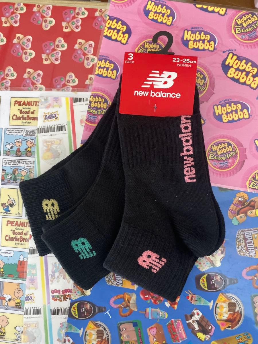 new balanceレディーソックス