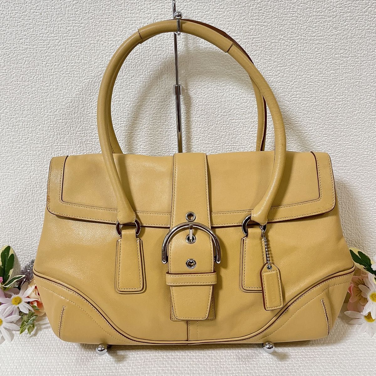 COACH コーチ トートバッグ 肩掛け 手提げ ベージュ系 裏地総柄 COACH コーチ トートバッグ 肩掛け 手提げ ベージュ系 裏地総柄