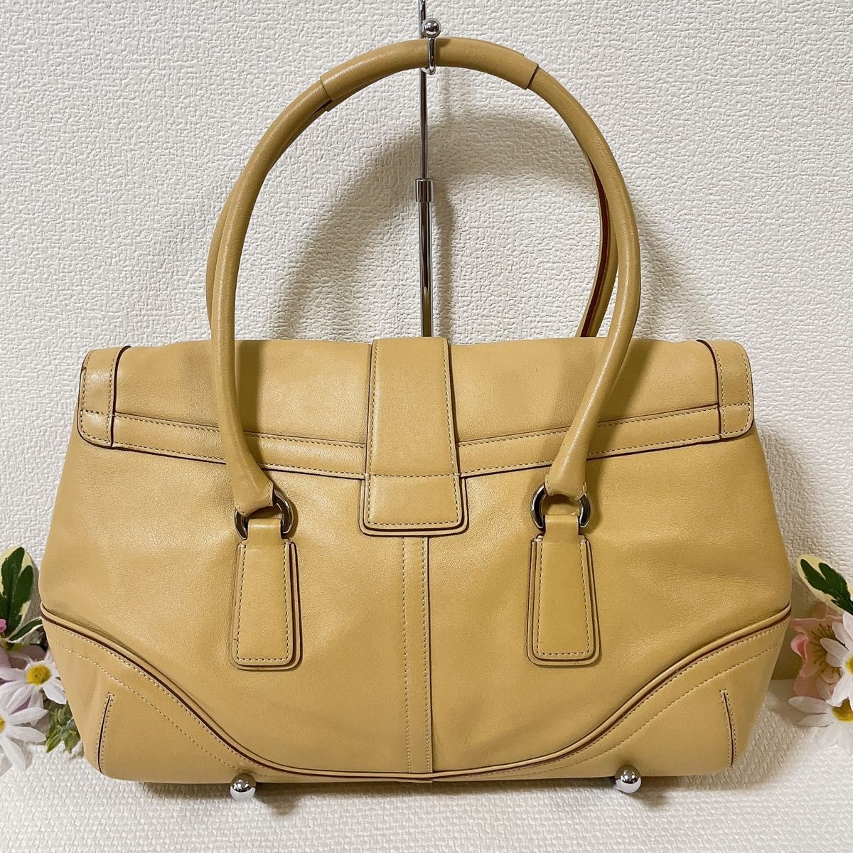 COACH コーチ トートバッグ 肩掛け 手提げ ベージュ系 裏地総柄 COACH コーチ トートバッグ 肩掛け 手提げ ベージュ系 裏地総柄