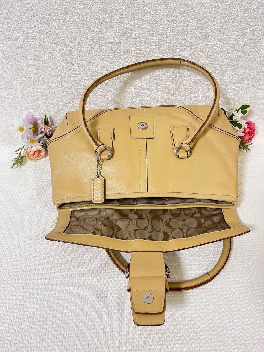 【極美品】COACH コーチ トートバッグ 肩掛け 手提げ ベージュ系 裏地総柄シグネチャー レザー 保存袋付き