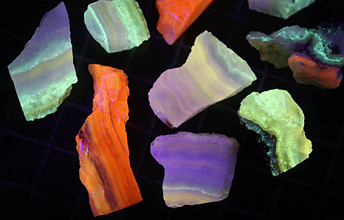 鉱物標本、蛋白石、蛍光オパール北海道産 S 23グラム（D8)の画像3