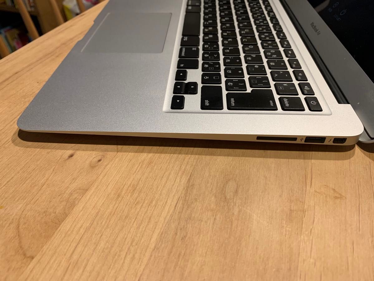 Apple 2015 MacBook Air 13インチ 難あり